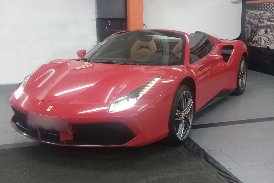 Ferrari 488 SPIDER