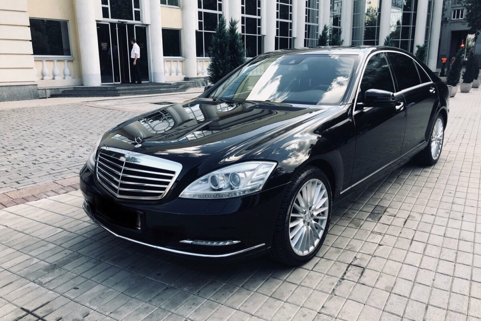 Mercedes-Benz S-class W223 S350D long