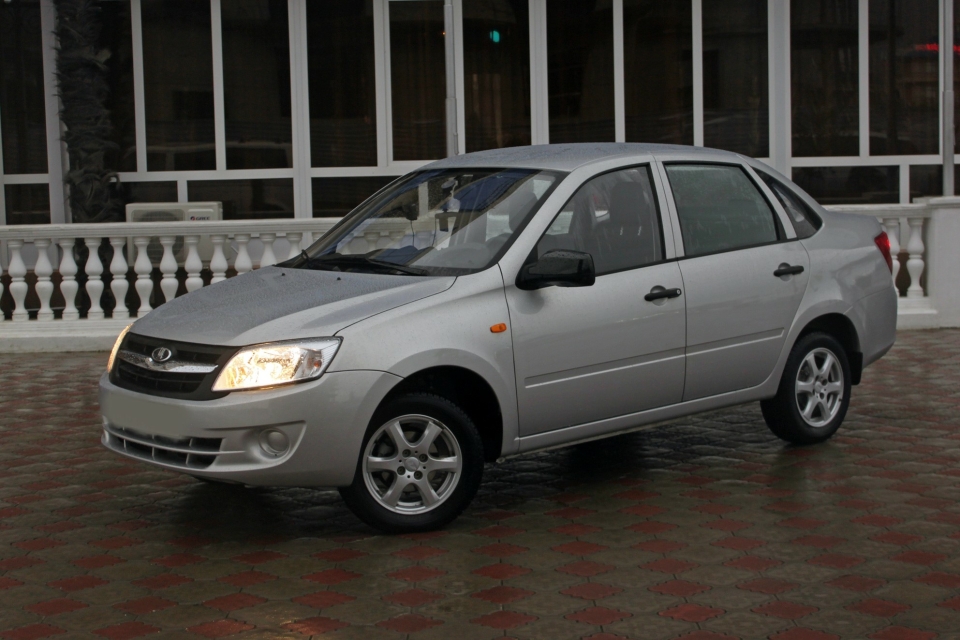 LADA (วาซ) Granta