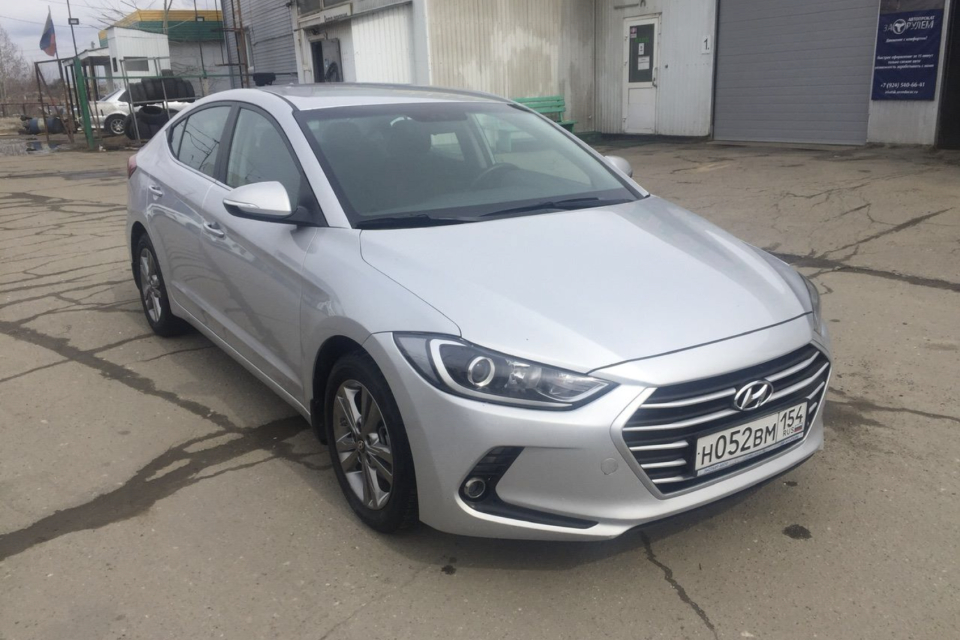 Hyundai Elantra