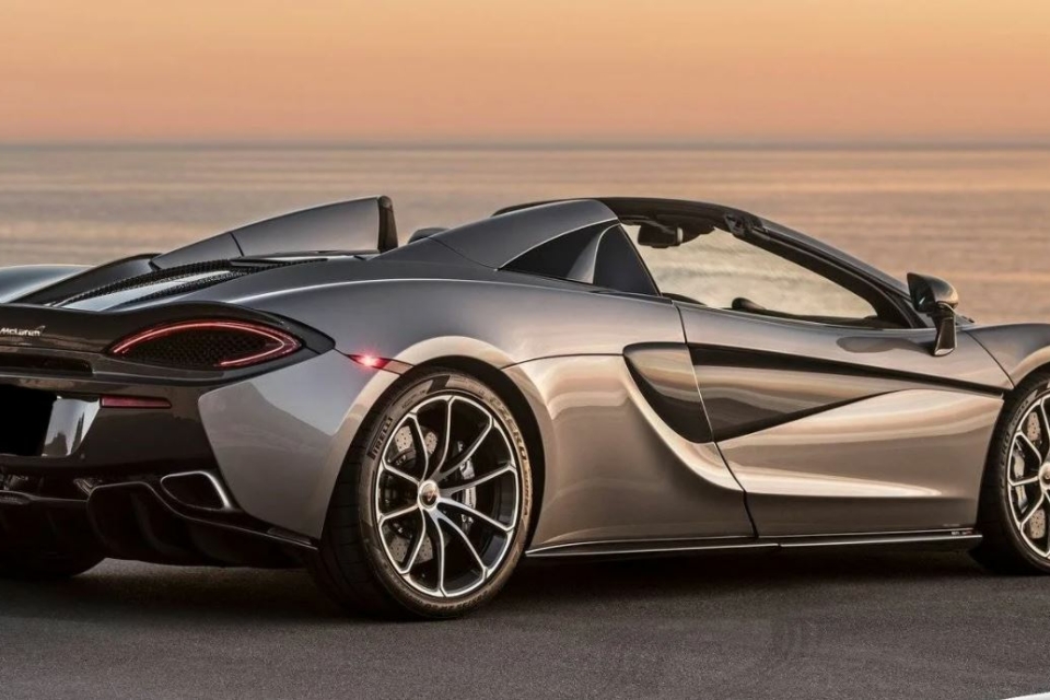 McLaren 570S