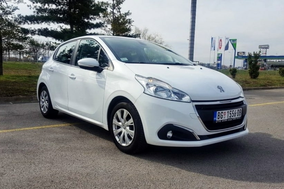 Peugeot 208