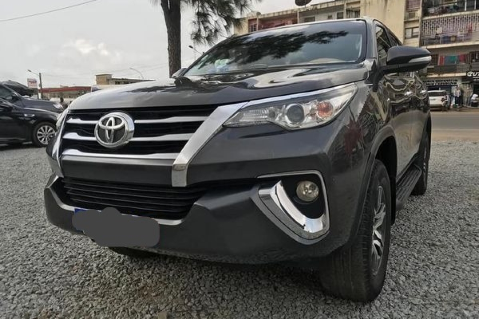 Toyota Fortuner TRD