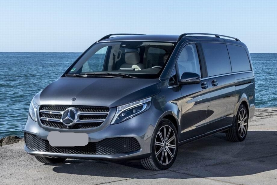 Mercedes-Benz V-class