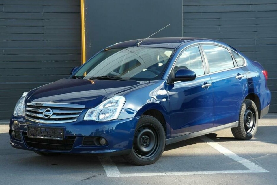 Nissan Almera