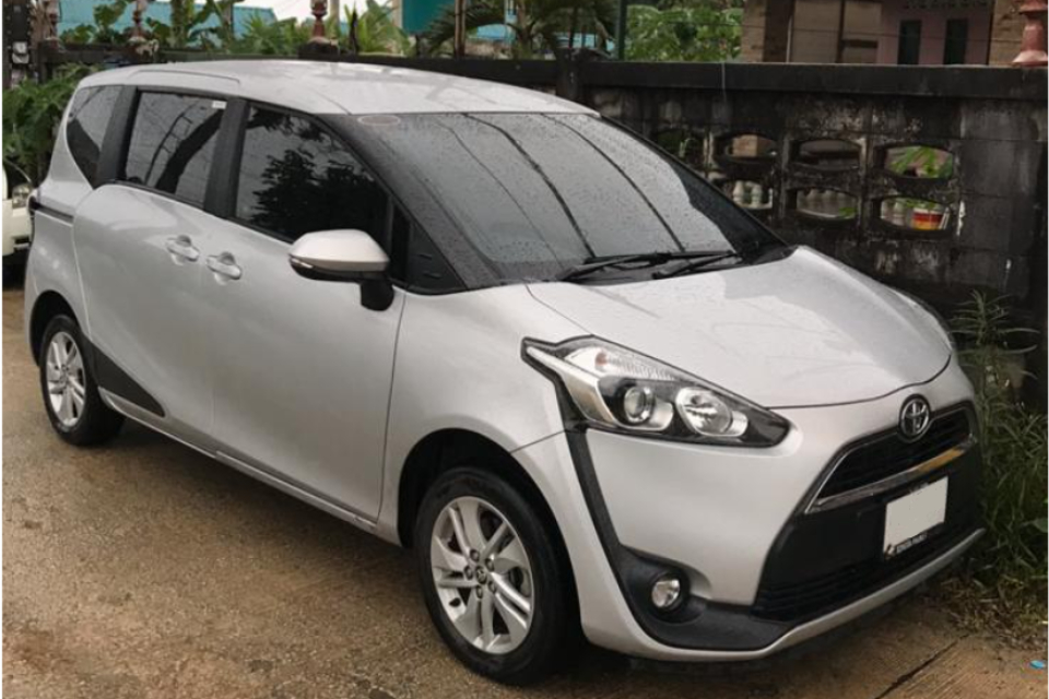 Toyota Sienta