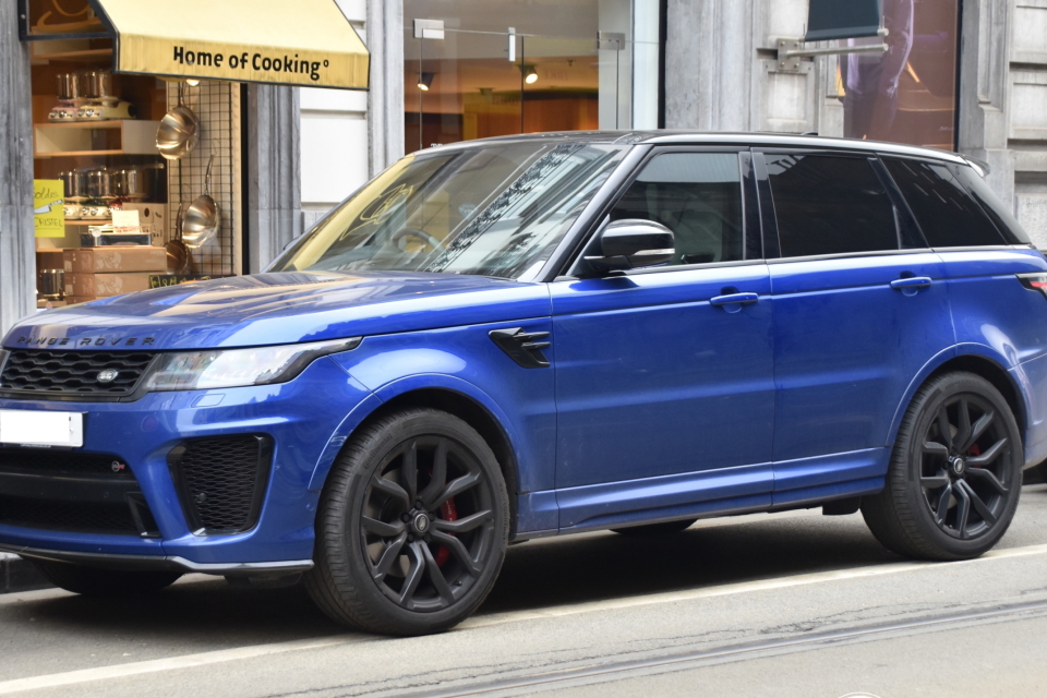 Land Rover Range Rover SVR