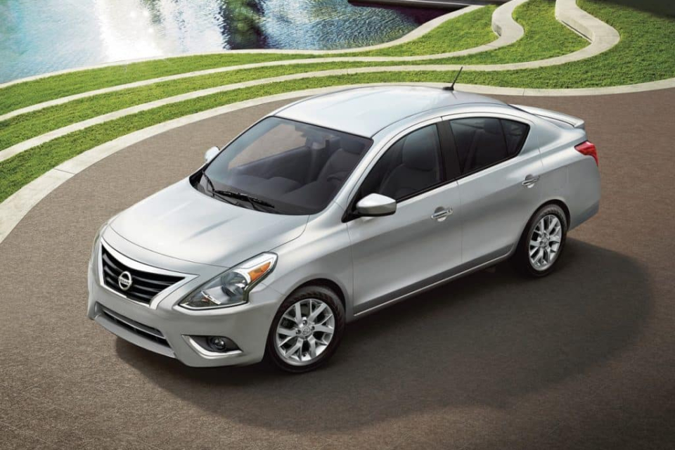 Nissan Versa