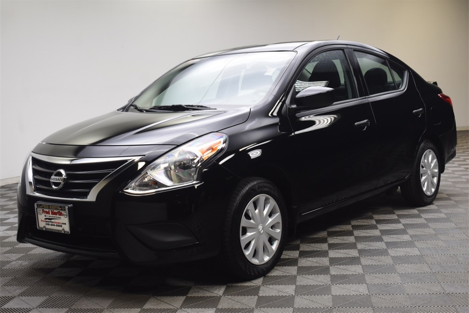 Nissan Versa