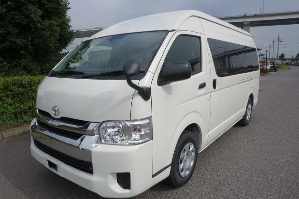 Nissan Urvan