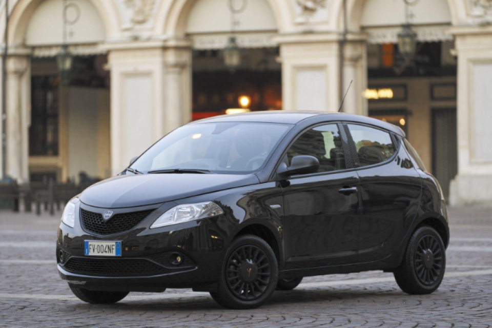 Lancia Ypsilon