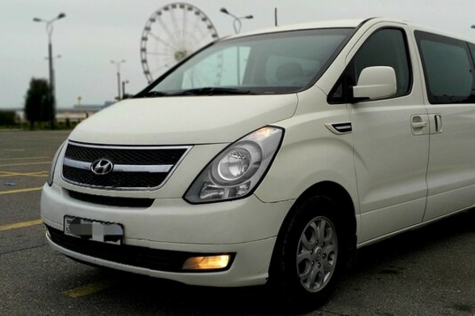 Hyundai H-1