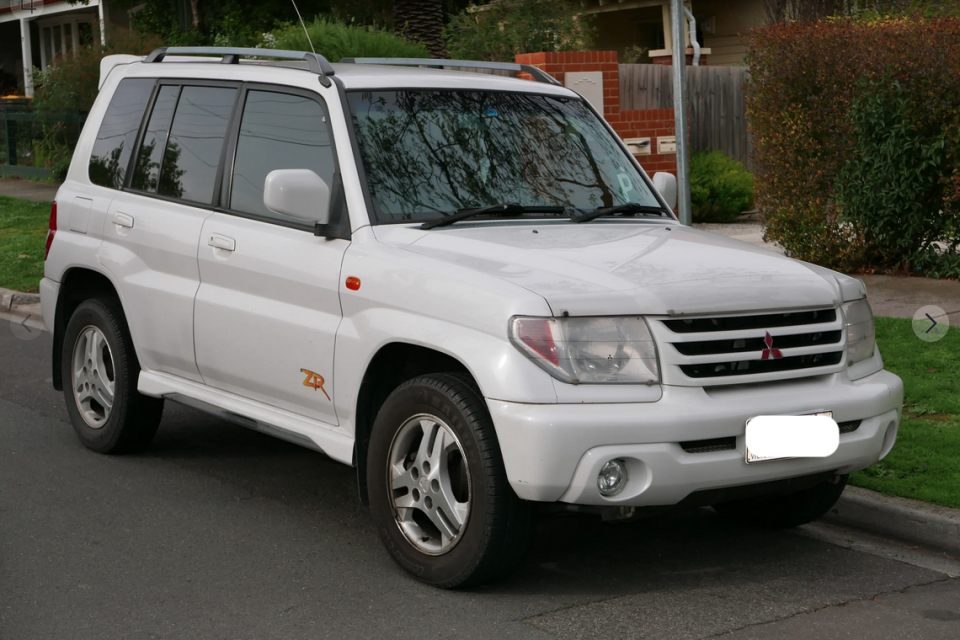 Mitsubishi i