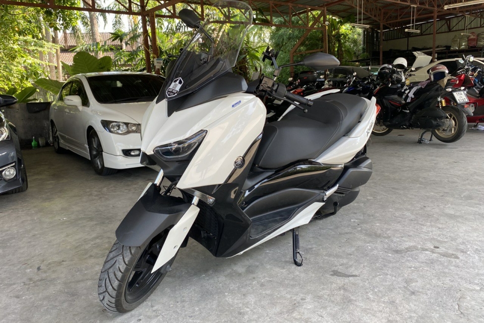 Yamaha X-MAX 300