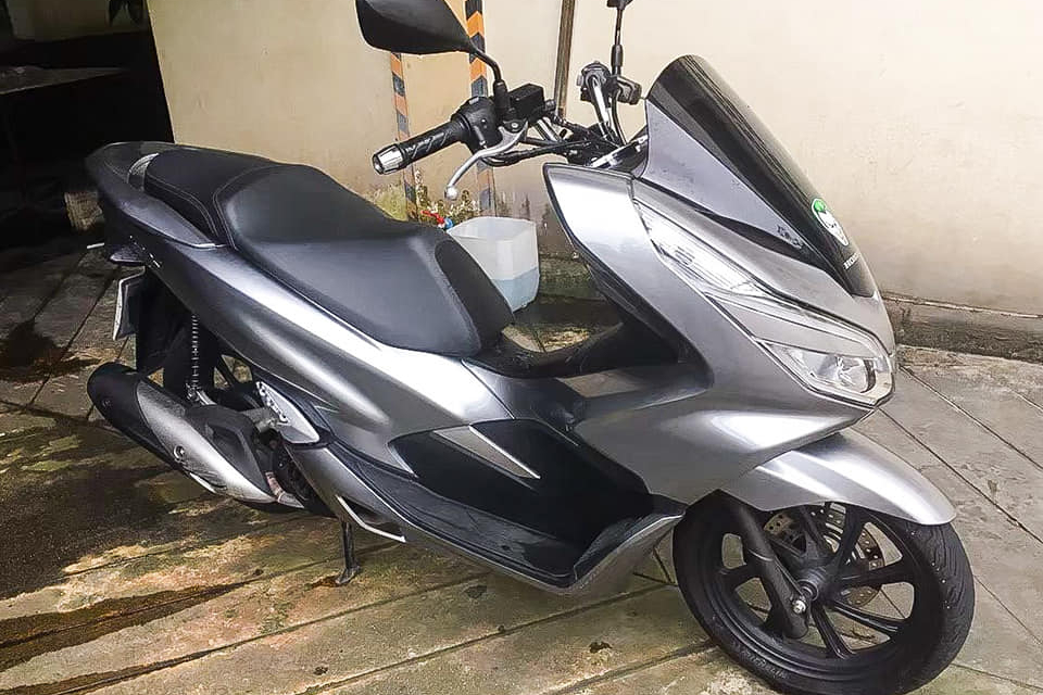 Honda PCX 150cc or similar