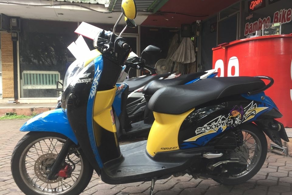 Honda Scoopy 110сс or similar