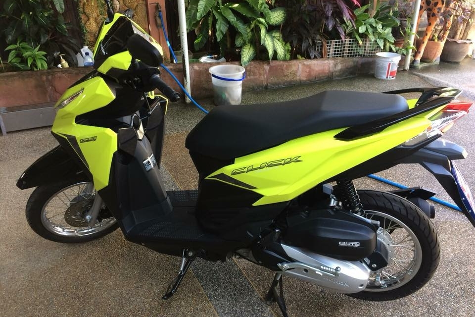 Honda Click 125i or similar