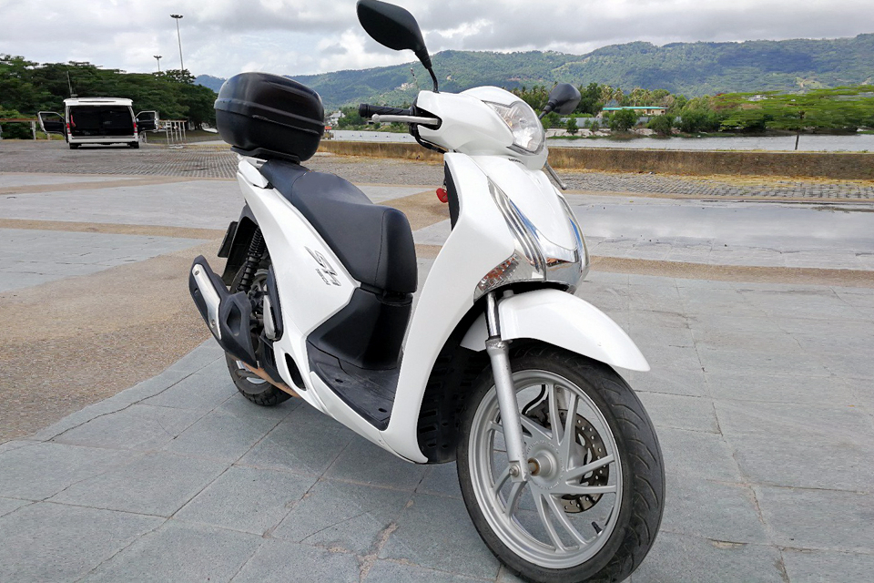 Honda SH 150 or similar