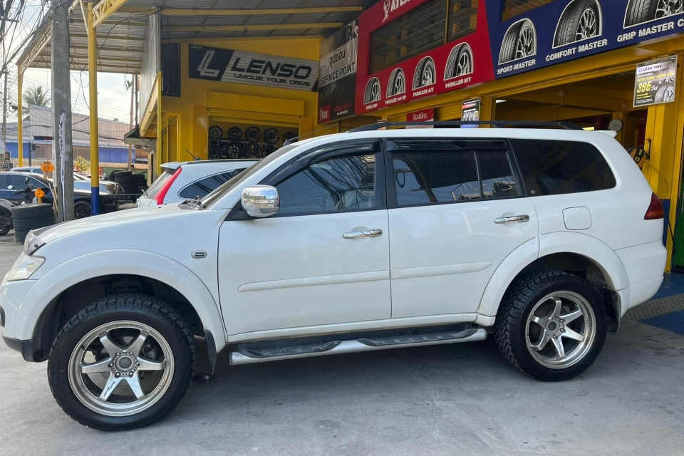 Mitsubishi Pajero Sport