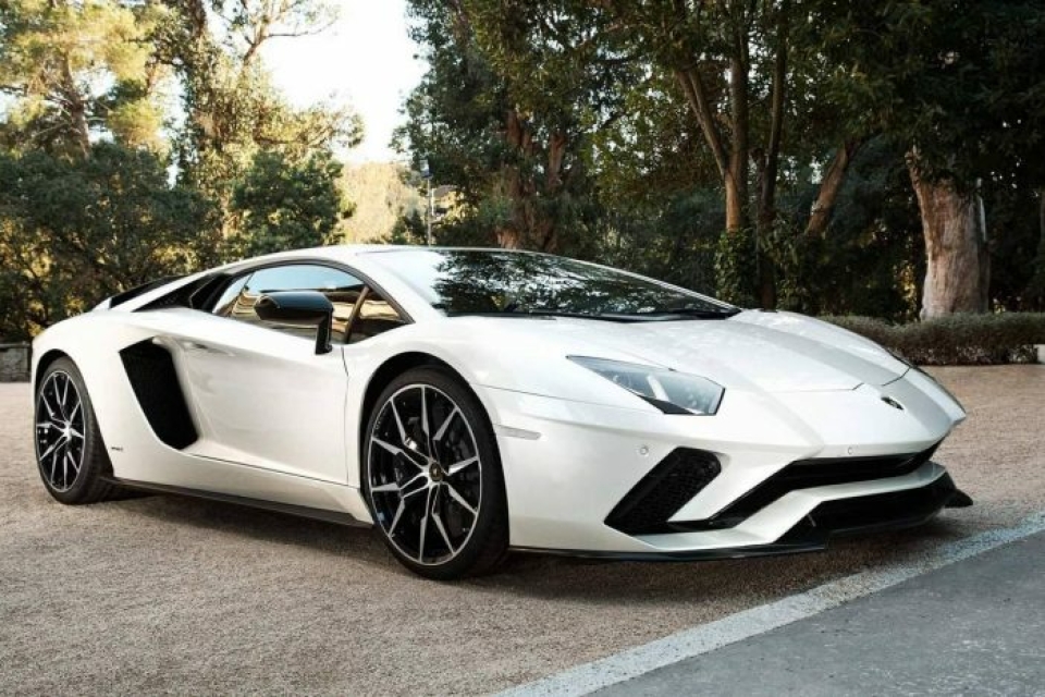 Lamborghini Aventador