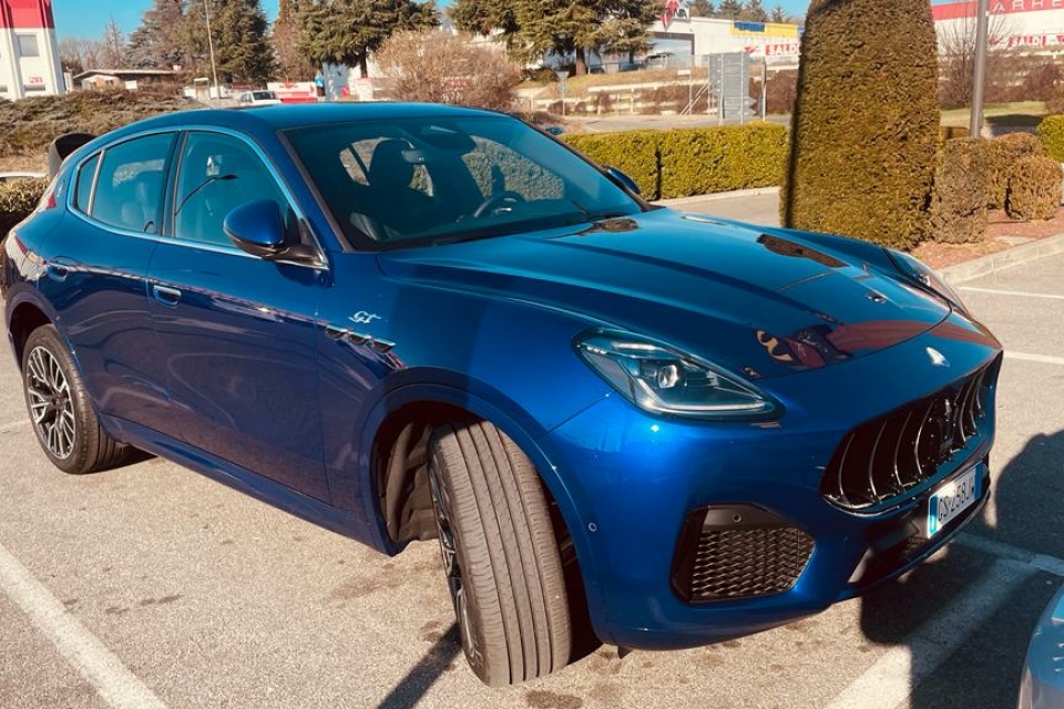 Maserati Grecale 250 CV Grigio Lava