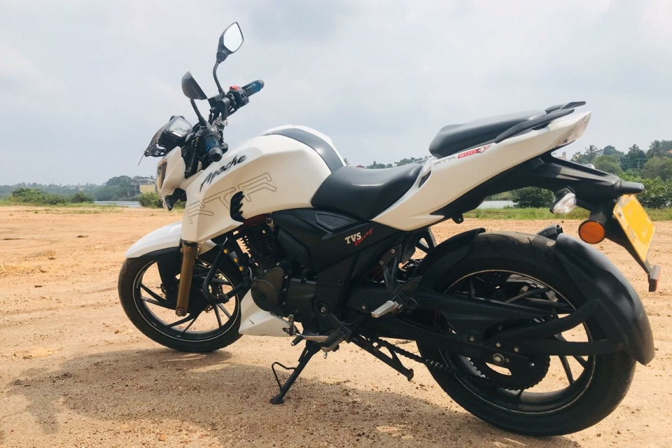 TVS Apache RTR 200 4V