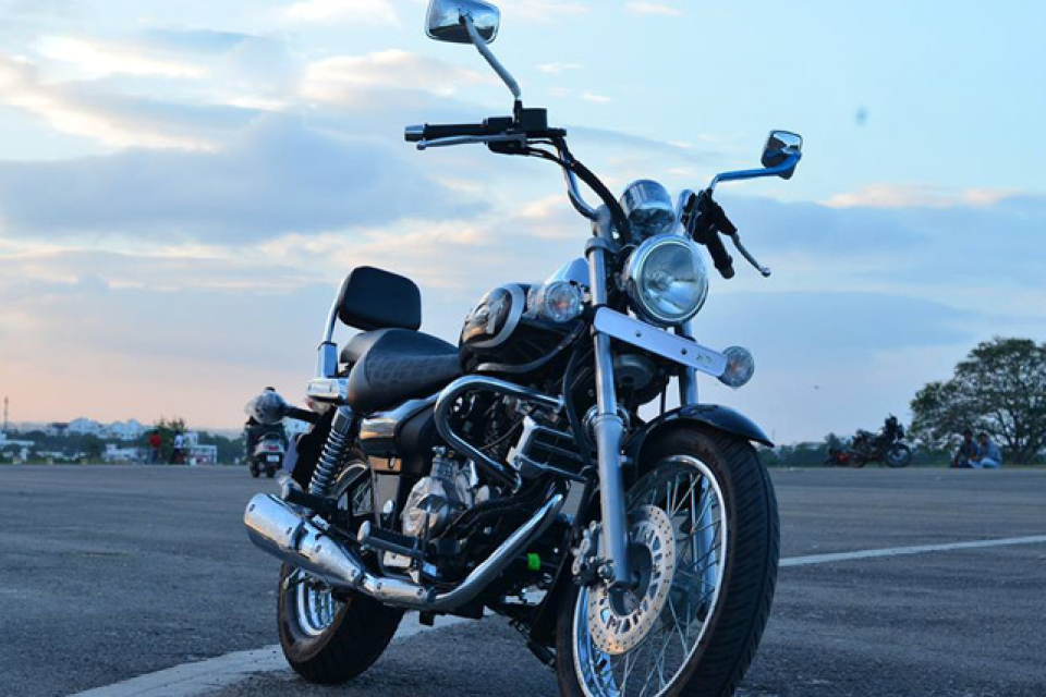 BAJAJ Avenger