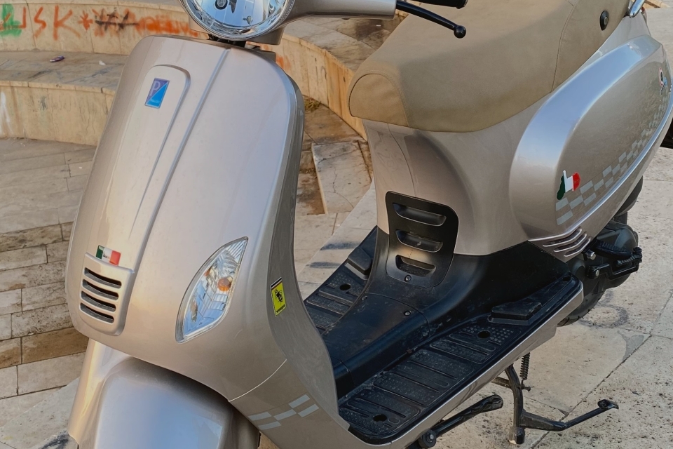 Vespa Primera 150