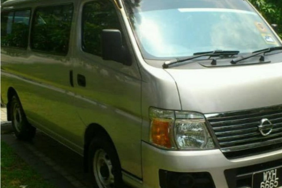 Nissan Urvan