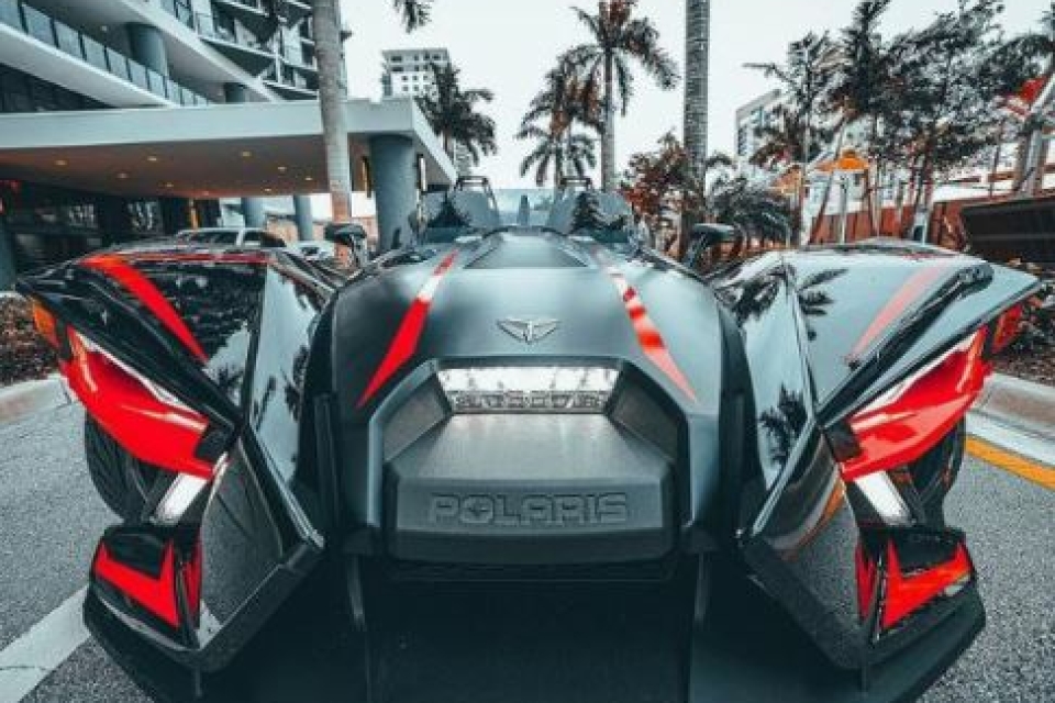 Polaris Slingshot R